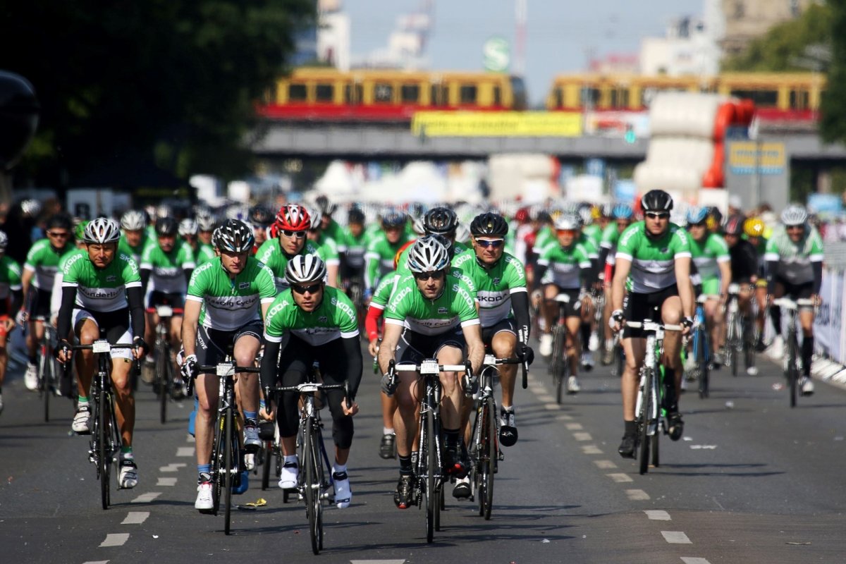 Konstructive Cyles Team Laatzig Victory Velothon Berlin e1478546561715 Konstructive Cyles Team Laatzig Victory Velothon Berlin e1478546561715