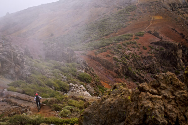 Konstructive Tanzanite Steel Plus La Palma Single Track Riding